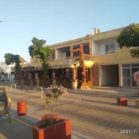 One Home Apartament Ajia Napa